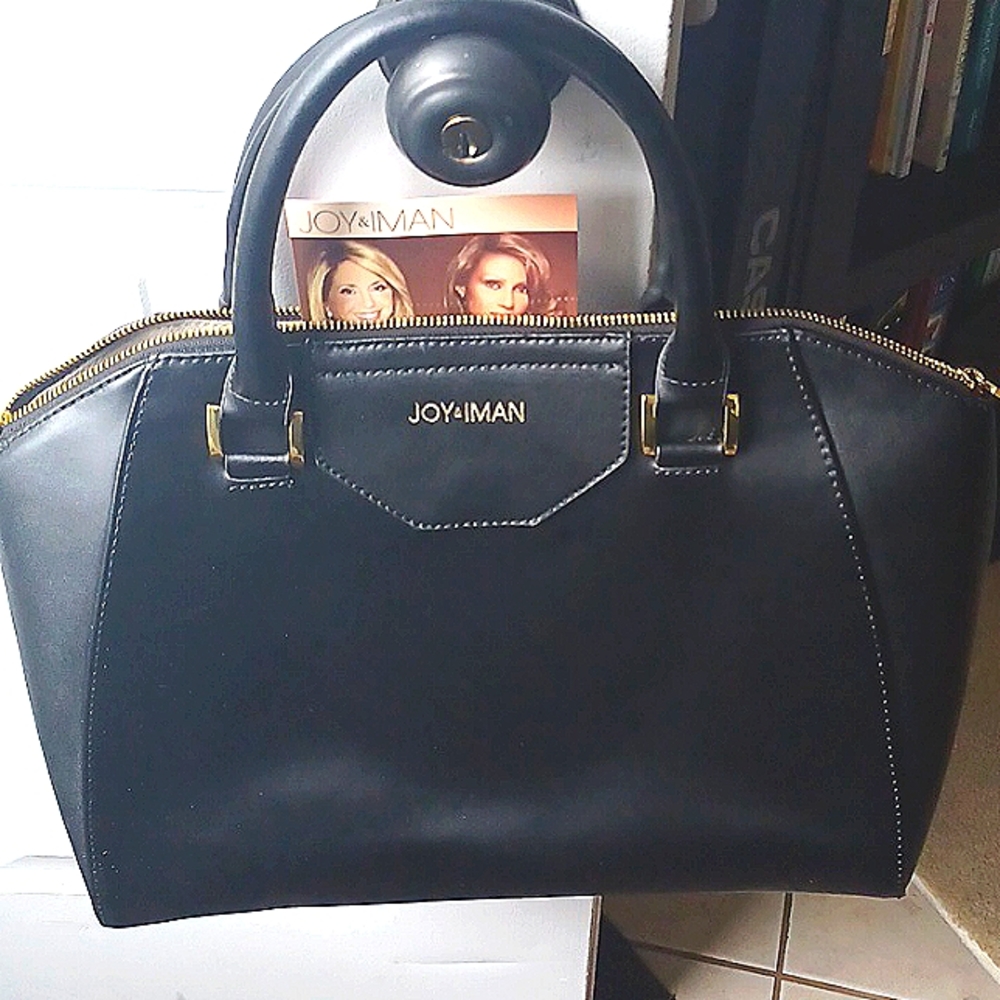 NWOT  JOY  & IMANI black shoulder bag